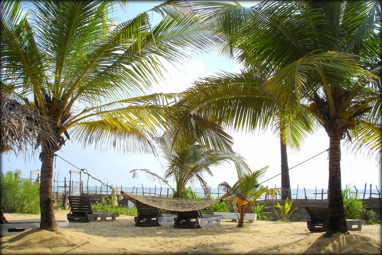 Stardust Beach Hotel Arugam Bay Exterior foto